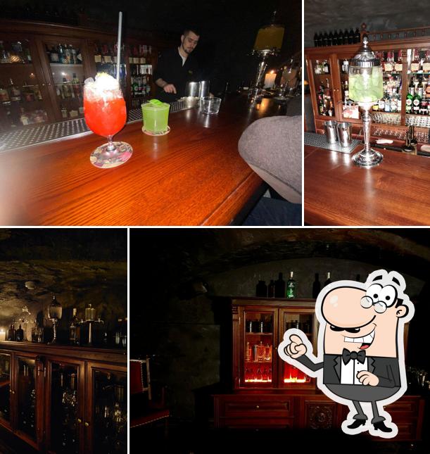 Забронируйте столик в "Салют ЛЮКС"