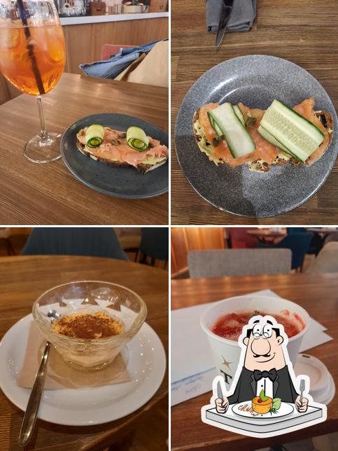 Еда в "Zest Coffee & Wine"