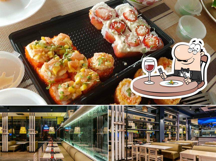 В Якитория есть еда, внутреннее оформление и многое другое