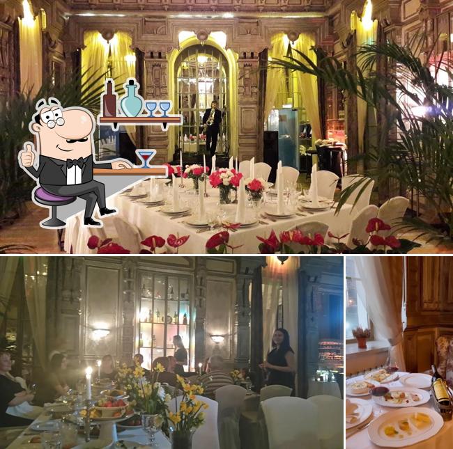 Посмотрите на внутренний интерьер "Паризьена"