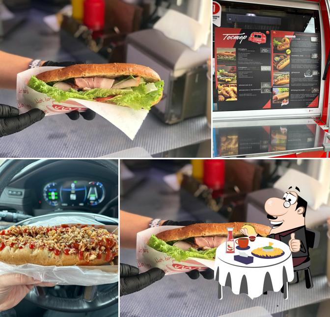 Закажите гамбургеры в "Тостер фудтрак"