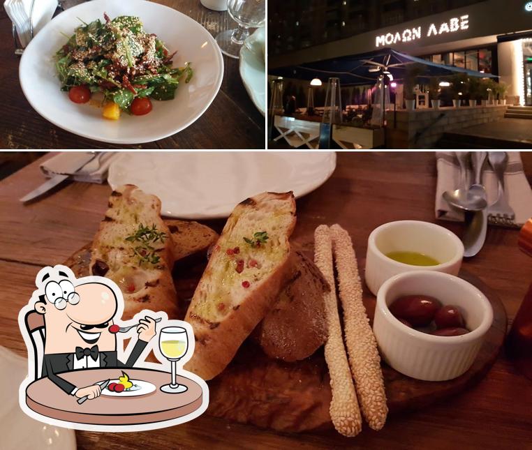 Еда в "Молоне Лаве"