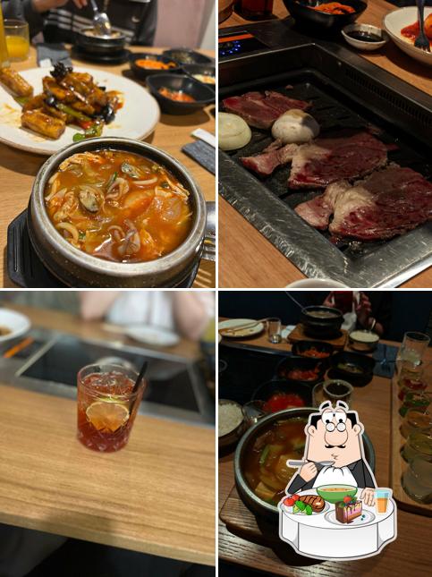 Китайский кисло-острый суп в "Кимчи"