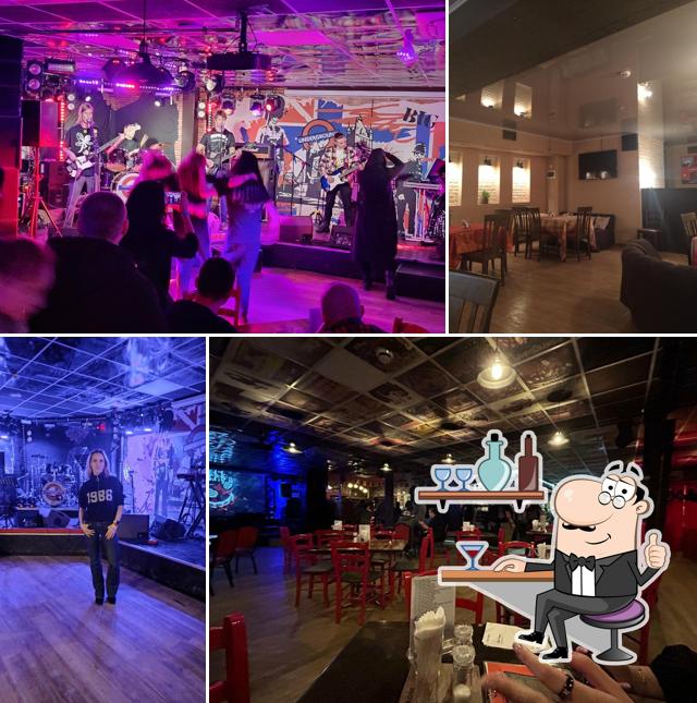 Посмотрите на внутренний интерьер "Клуба "Big Ben""