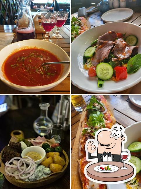 Еда в "Шатре"