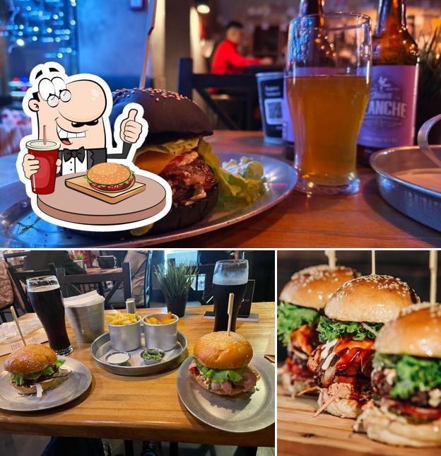 В "Краснодарском парне" вы можете отведать гамбургеры