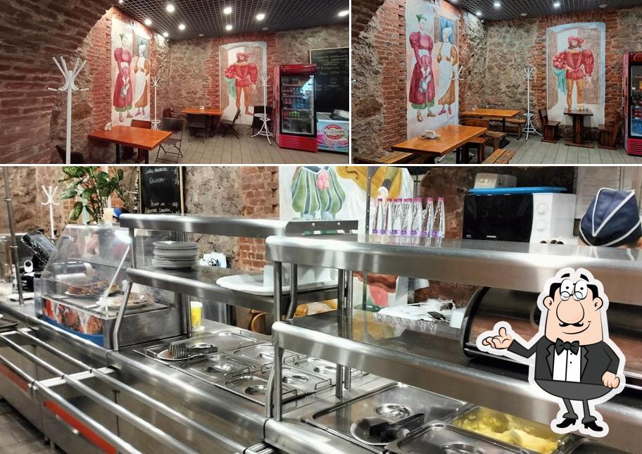 Посмотрите на внутренний интерьер "Столовой"