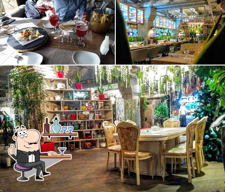 Забронируйте столик в "Террасе/Lounge & Bar"