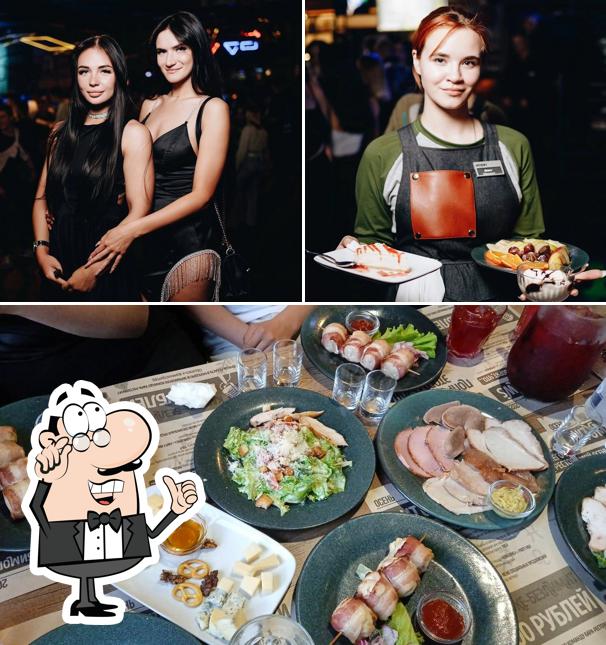 В Доски есть внутреннее оформление, еда и многое другое