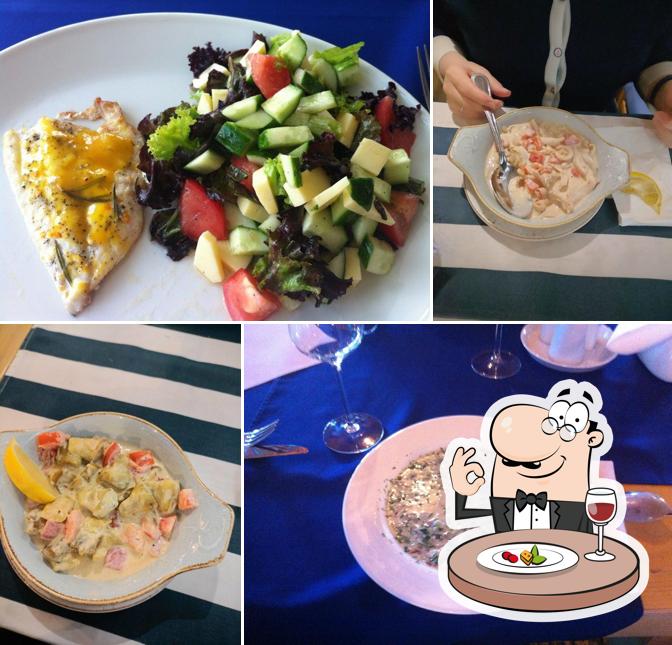 Еда в "Ресторане "Баркас""