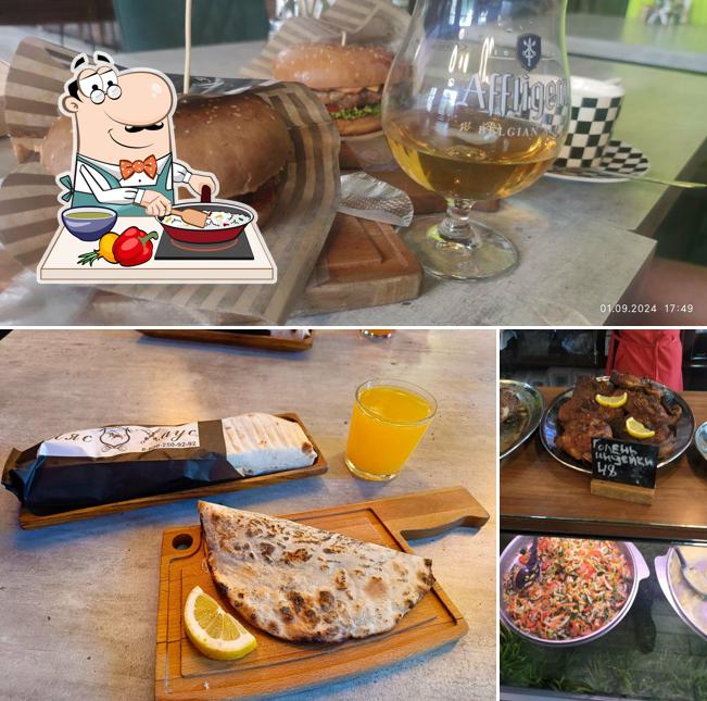 Паэлья в "Мяс хаус"