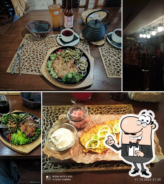 Посмотрите на внутренний интерьер "Башни"