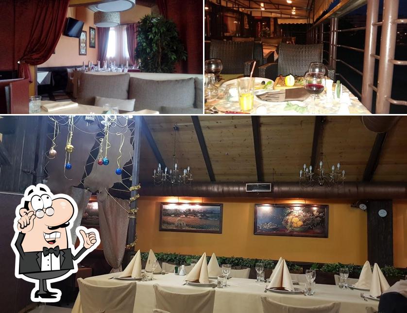 Посмотрите на внутренний интерьер "Бадена Баден"