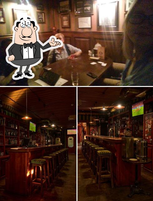 Посмотрите на внутренний интерьер "Шеймуса"