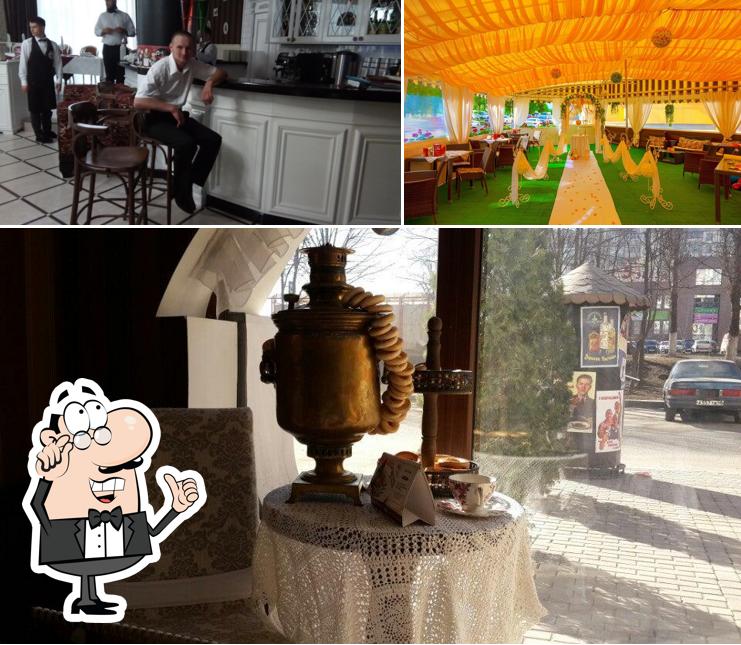 Забронируйте столик в "12 Стульеве"