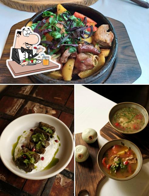 Еда в "Эларджи"