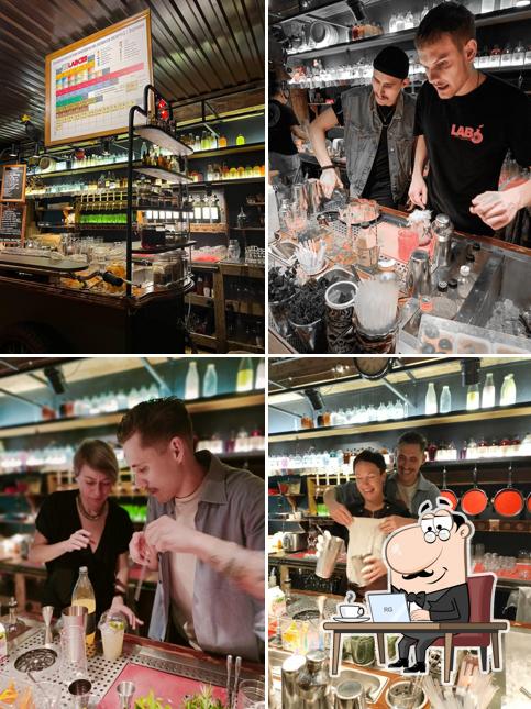 Забронируйте столик в "Лаборатория вкуса"