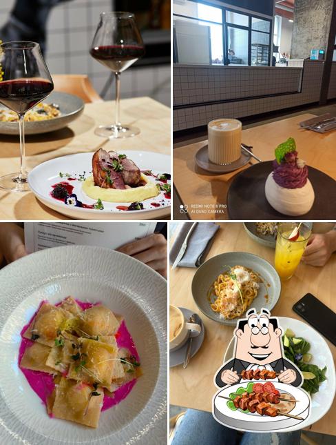 Еда в "Монти Бистро"