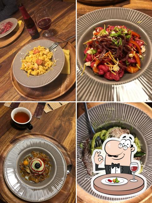 Еда в "Пасте Фреска"