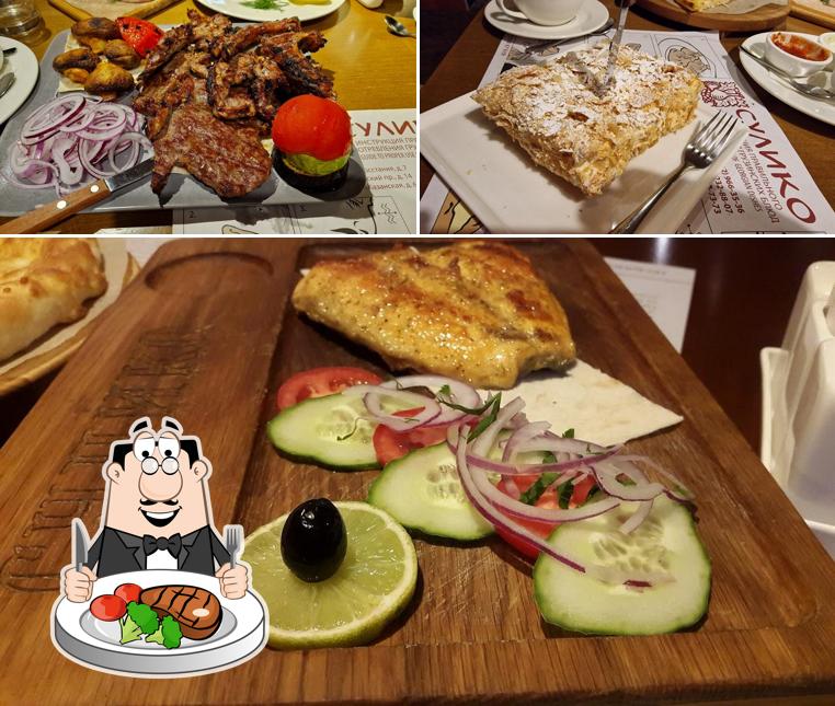 Закажите мясные блюда из меню