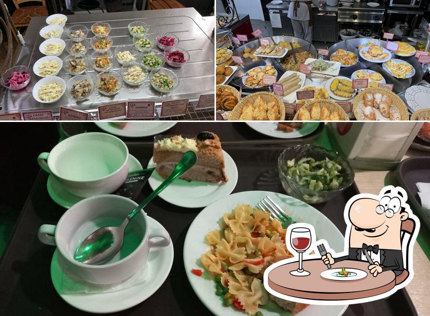 Еда в "Самоваре"