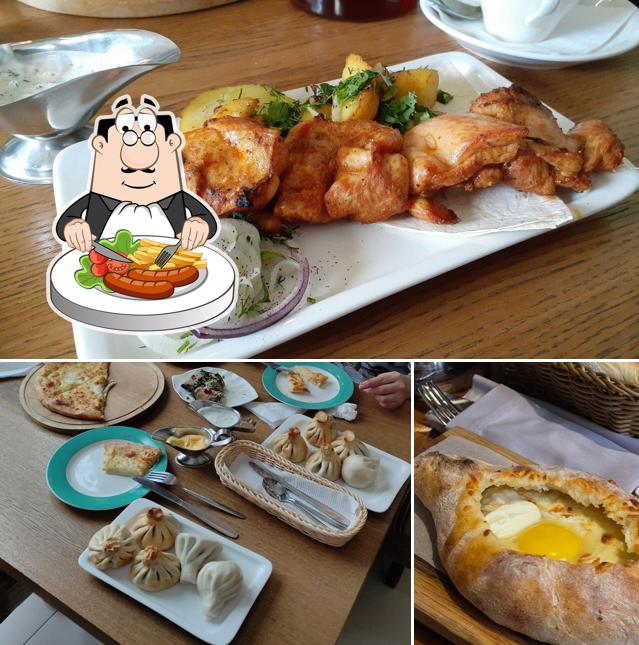 Еда в "Хачапурная № 5"