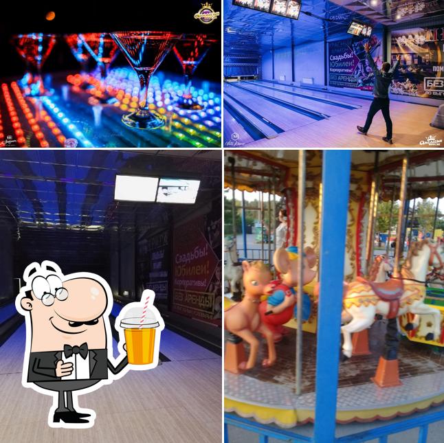 Насладитесь напитками из бара "Боулинга-центра Апельсин"