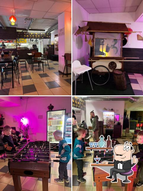 Посмотрите на внутренний интерьер "Лапшичная У"