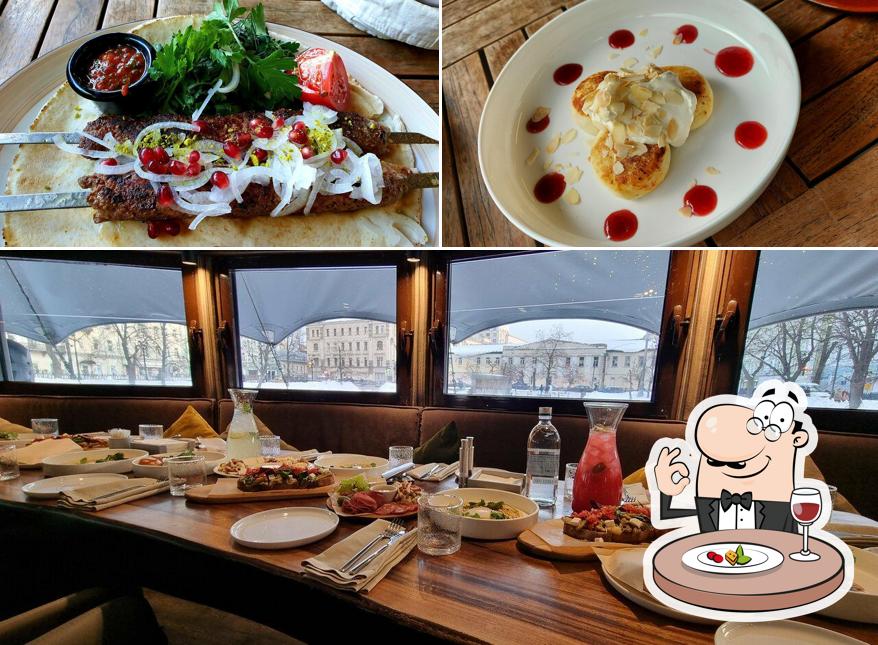 Еда в "Шатре"