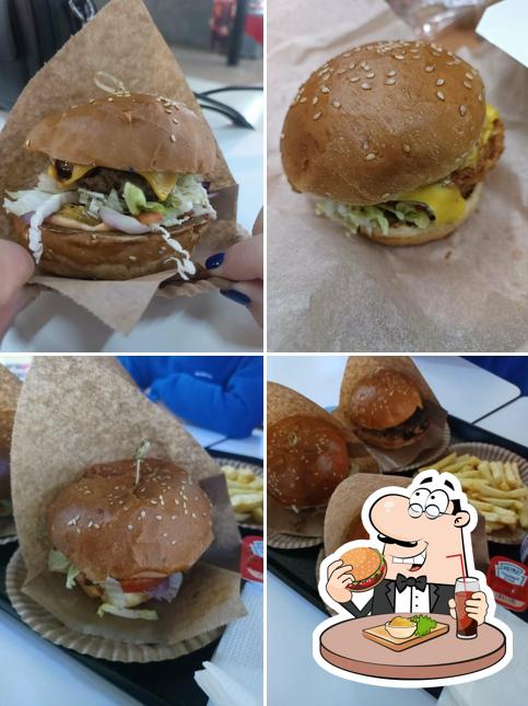 Закажите гамбургеры в "Море Суши и Бургеры"