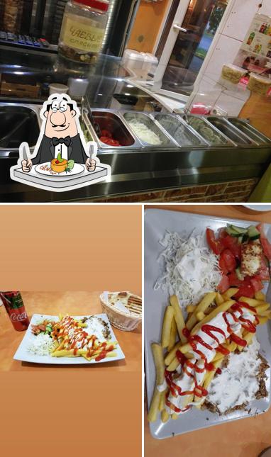 Еда в "Акрополе"