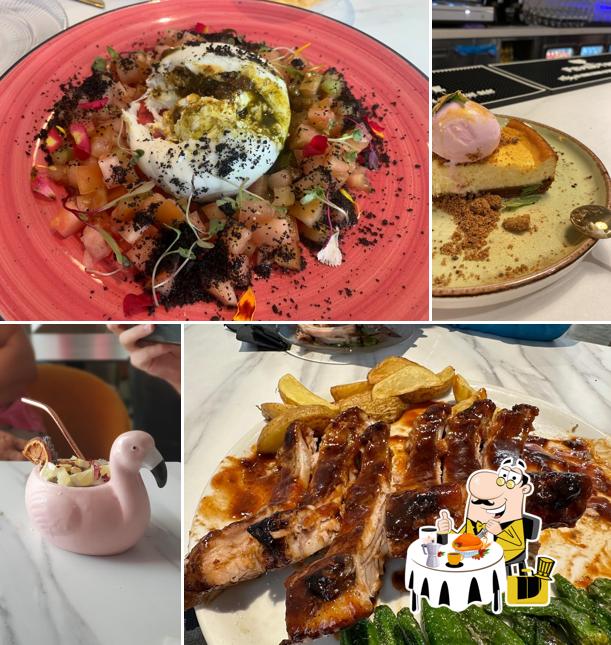 Еда в "El Guiño Cultural Bar"