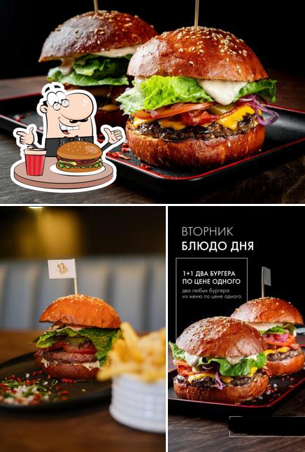 Гамбургеры из "Паб12" придутся по вкусу любому гурману