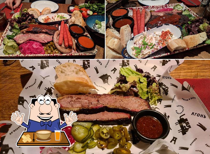 Еда в "Агони BBQ Ratskeller"