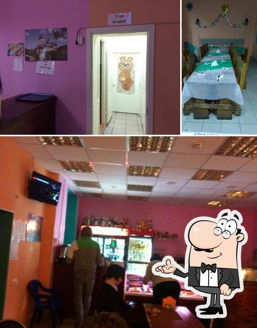 Посмотрите на внутренний интерьер "Харчевни"