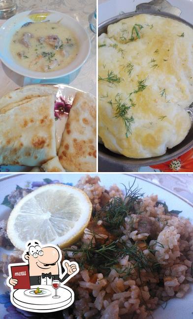 Еда в "Кафе "Пит Стоп""