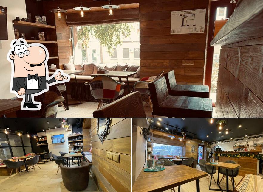 Посмотрите на внутренний интерьер "Dostoevsky"