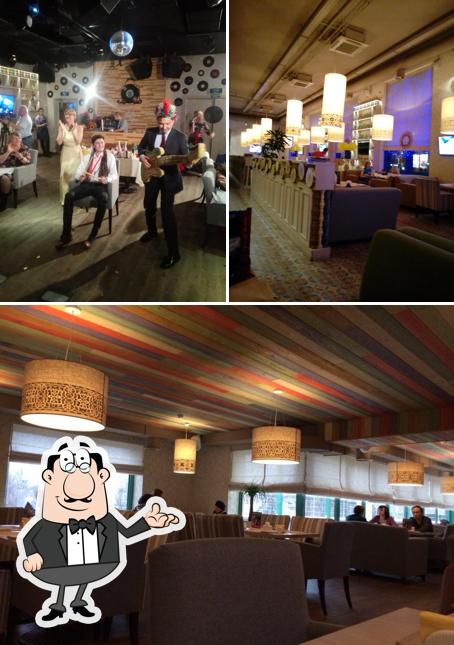 Посмотрите на внутренний интерьер "Лепёшки"