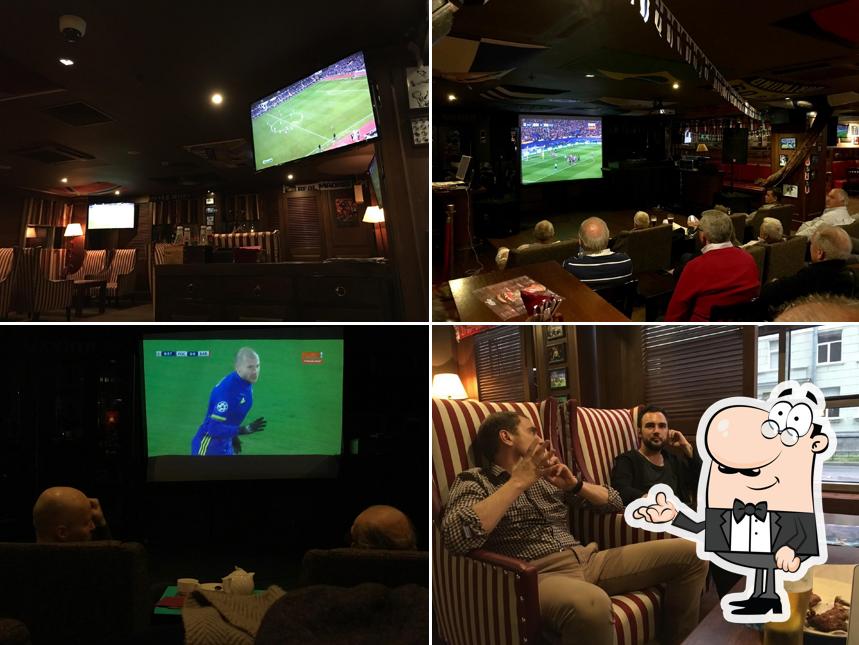 Забронируйте столик в "Sports' Bar 84"