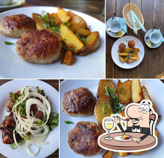 Мясо и угли