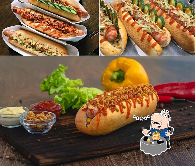 Еда в "Тостер фудтрак"