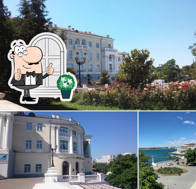 Наслаждайтесь видом , который открывается из "Ресторана Севастополь"