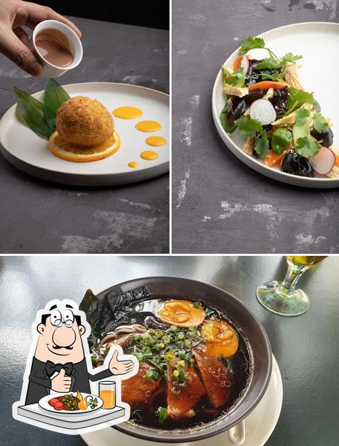 Блюда в "See Yu"