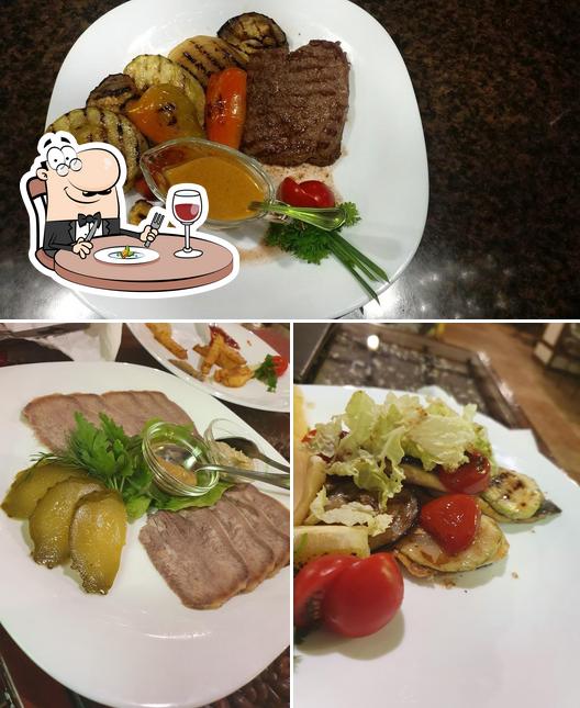 Еда в "Речной"