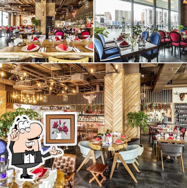 Посмотрите на внутренний интерьер "Шеф Kebab & Steak"