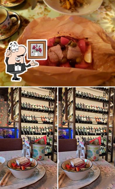 Это фотография, где изображены внутреннее оформление и еда в Траттория Vabene