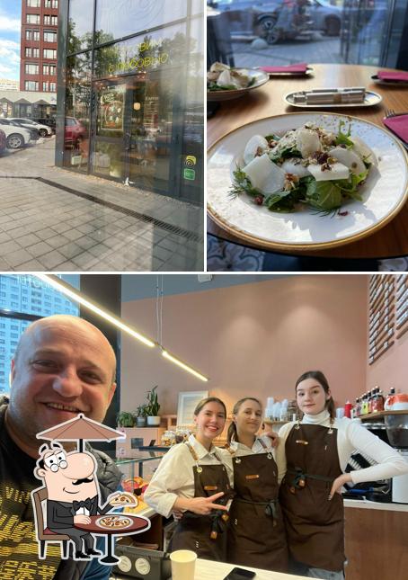 Внешнее оформление и напитки - все это можно увидеть на этой фотографии из Entree