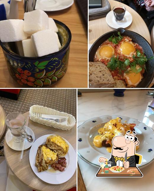 Еда в "Кофейне Софьи Петровны Кувшинниковой"