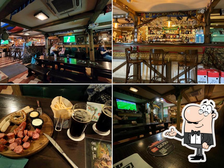 Посмотрите на внутренний интерьер "Beer House"