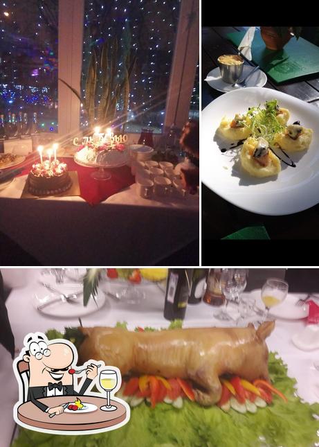 Блюда в "Кафе Московском Дворике"